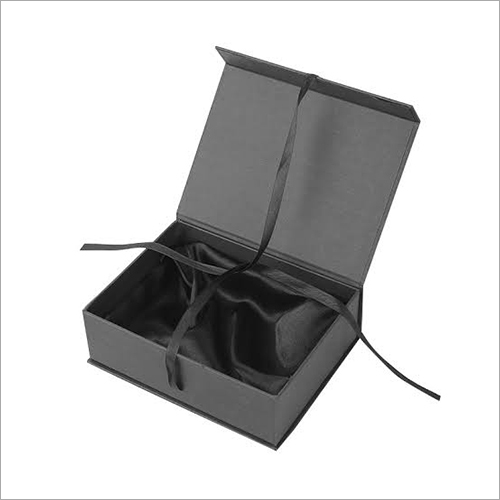 Matte Black Rigid Watch Box thumbnail 2